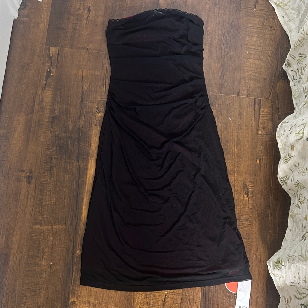 Elegant Black Strapless Dress
